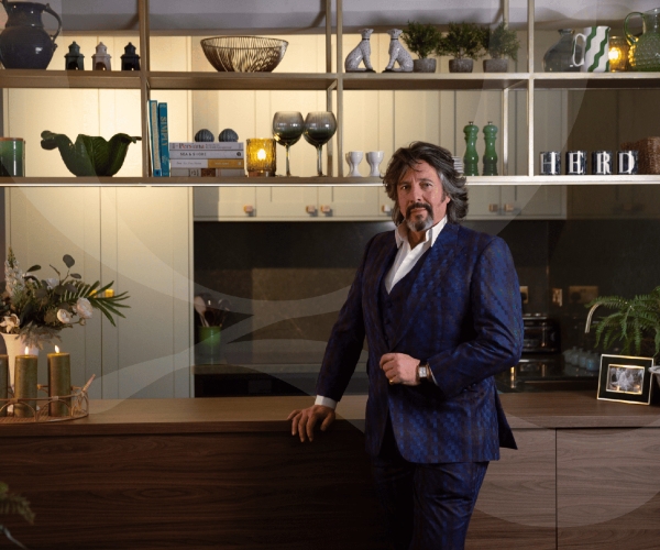 lb_q-logo-incoprorated_landscape_low_res_4